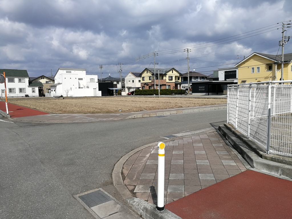 本道の街から広面教室へ!ちょっとした抜け道だよ!