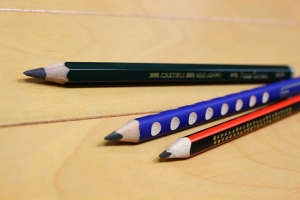海外メーカー極太鉛筆３種 試し書き ふでれん